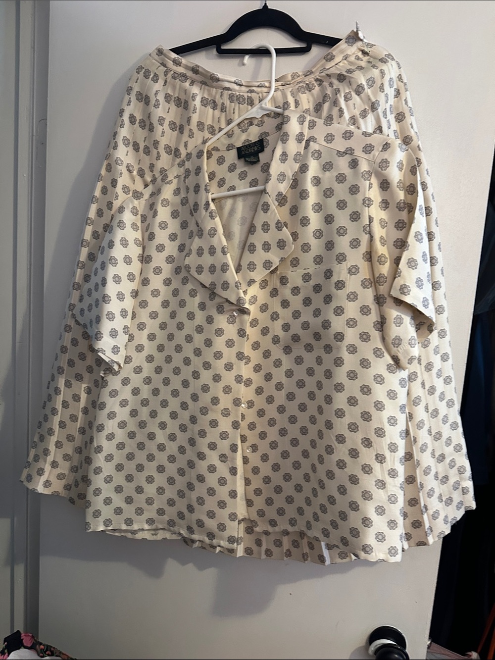 Vintage Alcott and Andrews 100% silk 2 piece skirt top size 12 skirt size 14
